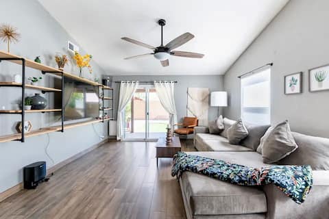 Popular Airbnb listing: Peaceful Glendale Home in Deer Valley