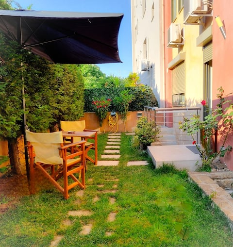 MD modern studio apartment w/garden in pilea