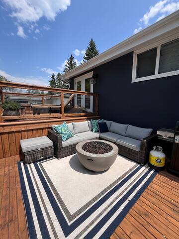 Private Hot Tub! Modern, Cozy Home gallery image 5