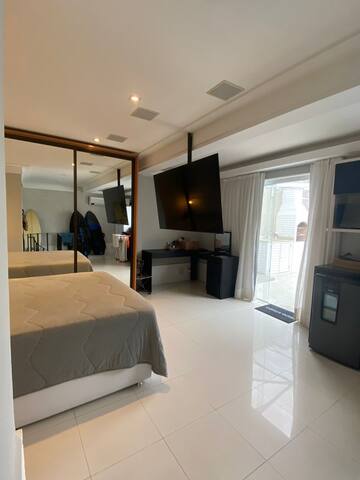 Luxury Beachfront Penthouse gallery image 2