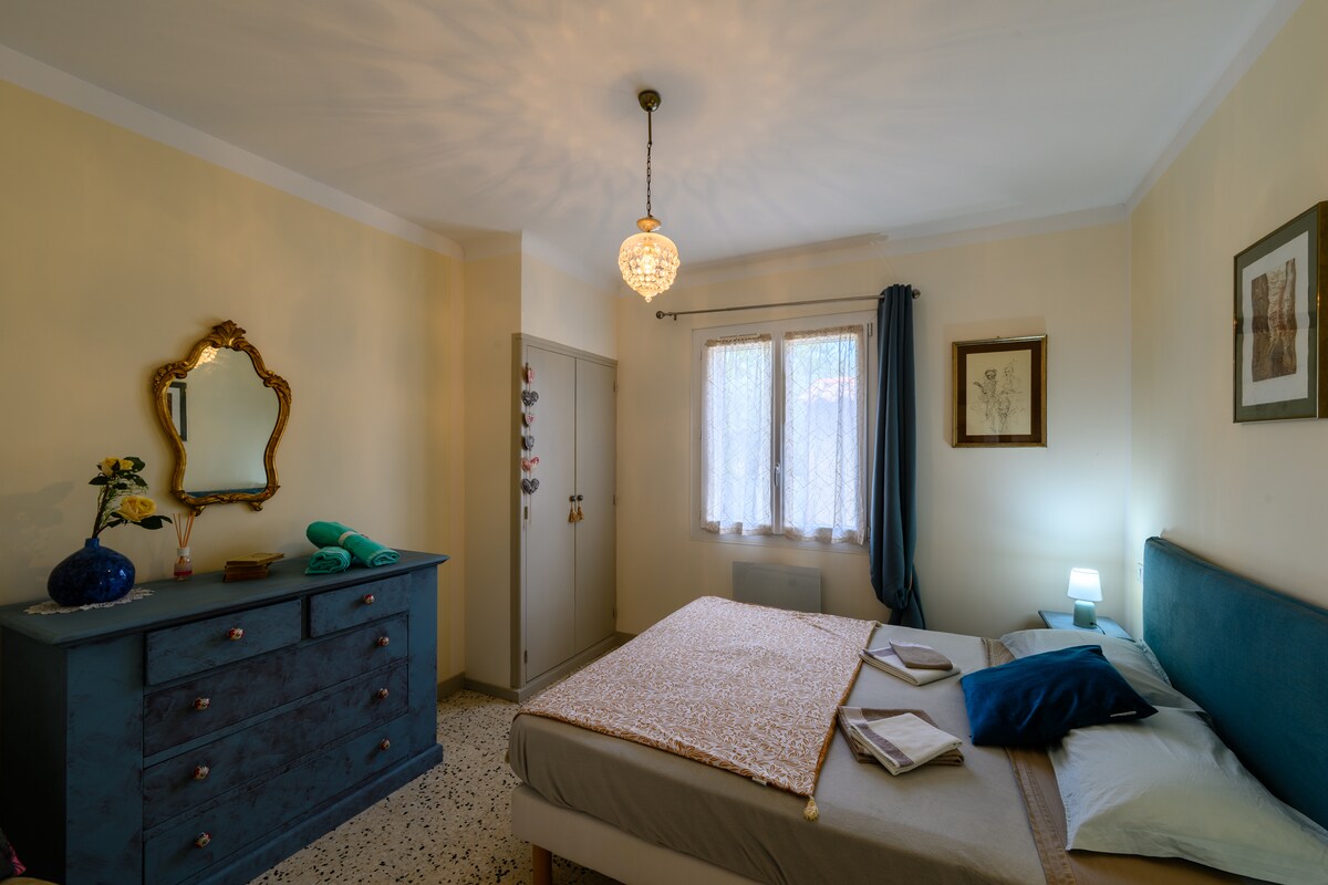 საძინებელი 1