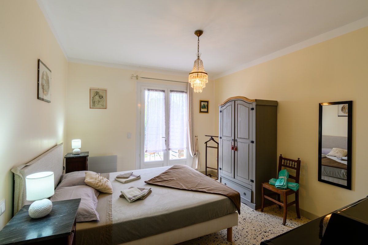 საძინებელი 2