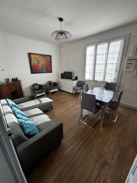 4 bedroom house 3 minutes from Cnpe de Belleville.