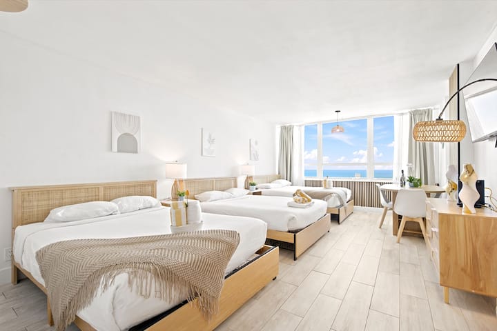 Oceanfront View Apt Resort With Free Parking - Miami Beach, FL