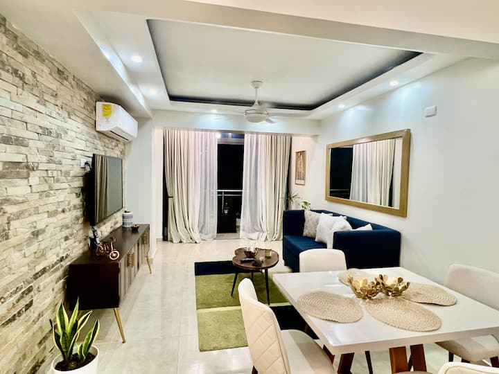 Luxury 2 Bedroom Apt./naco City Center/jacuzzi/wor - Santo Domingo