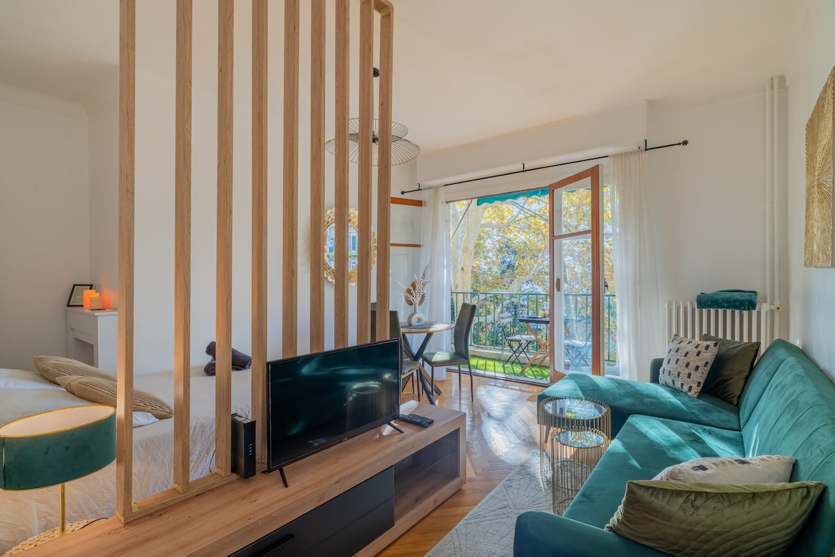 Annonce Airbnb populaire: superb cocoon prado mermoz balcony air conditioning beach à Marseille