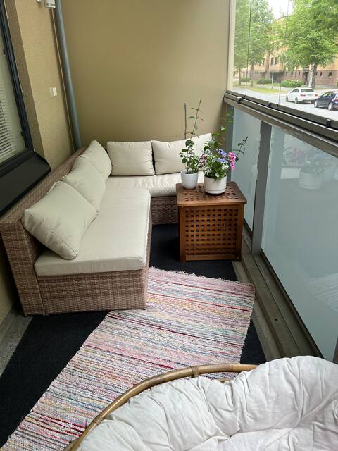 Popular Airbnb listing: Apartment building studio in Iv