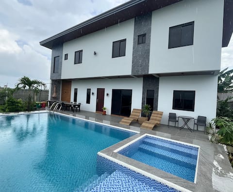 Spacious 3 bedroom nature type Villa,The Moongate