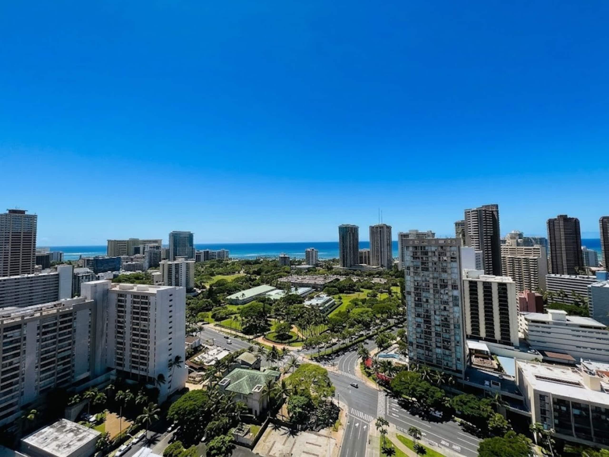 Rare Corner Stunning Ocean View 30F A - Image 28