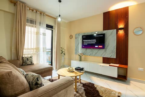 Ivyrose Luxury Apartment NO2, in Kololo