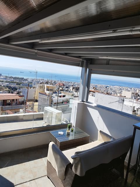 Popular Airbnb listing: Tiny attic with incredible view in δήμος νεάπολης συκεών