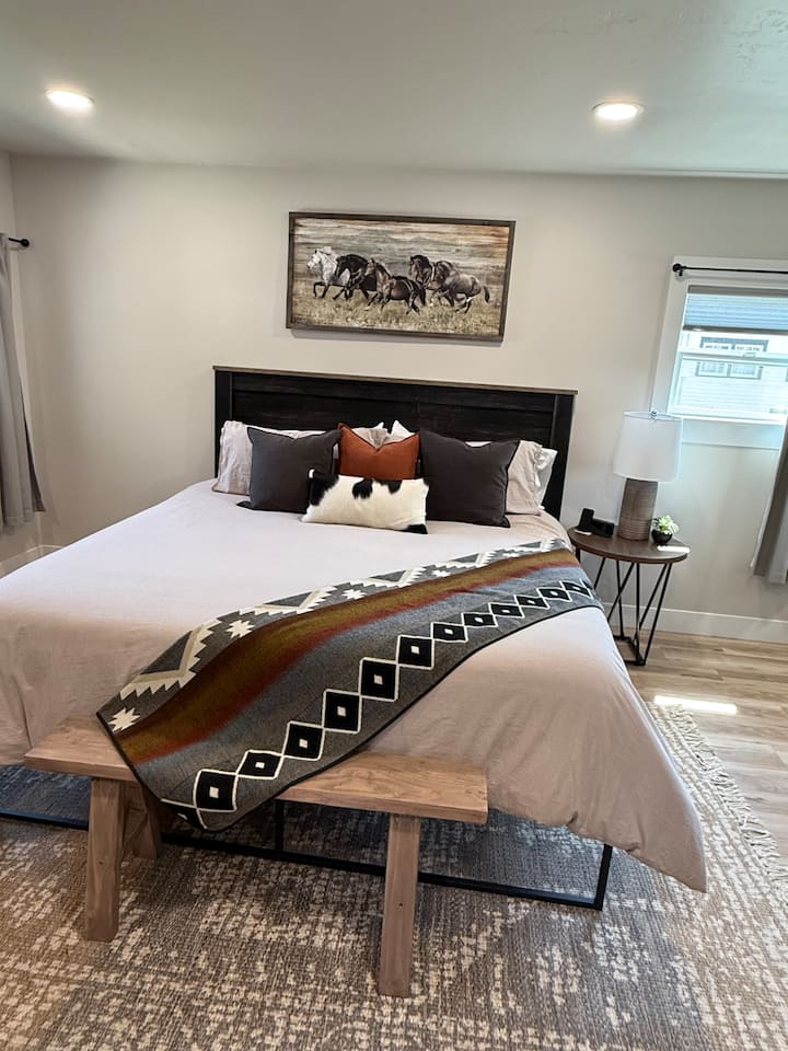 საძინებელი 1