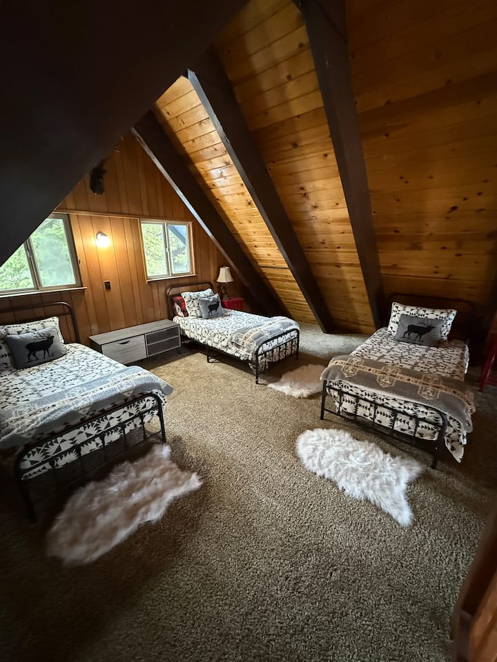 საძინებელი 4