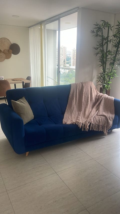Top performing Airbnb: Peaceful location with city view in Itagüí
