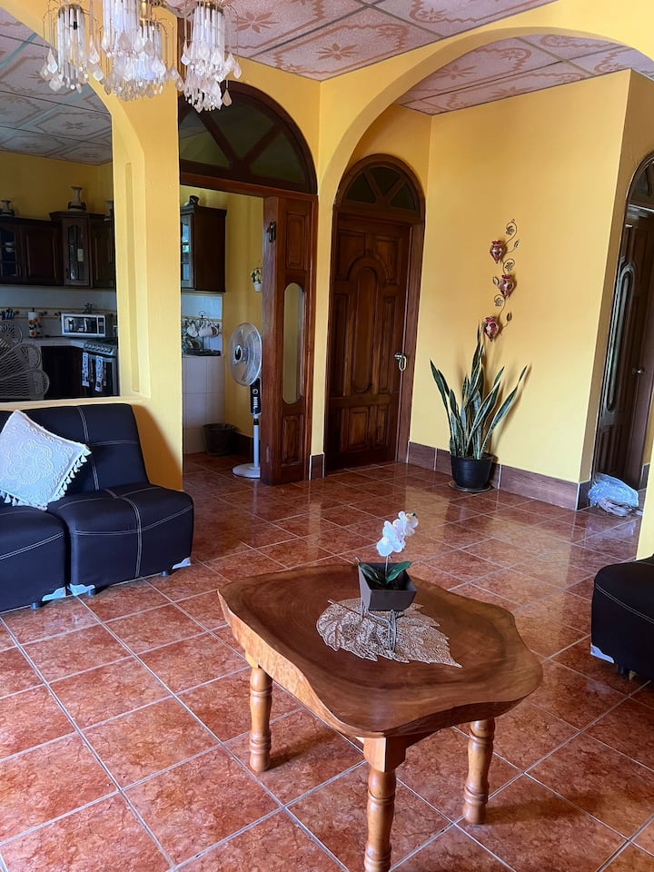 La Casa De Arcos - Izabal