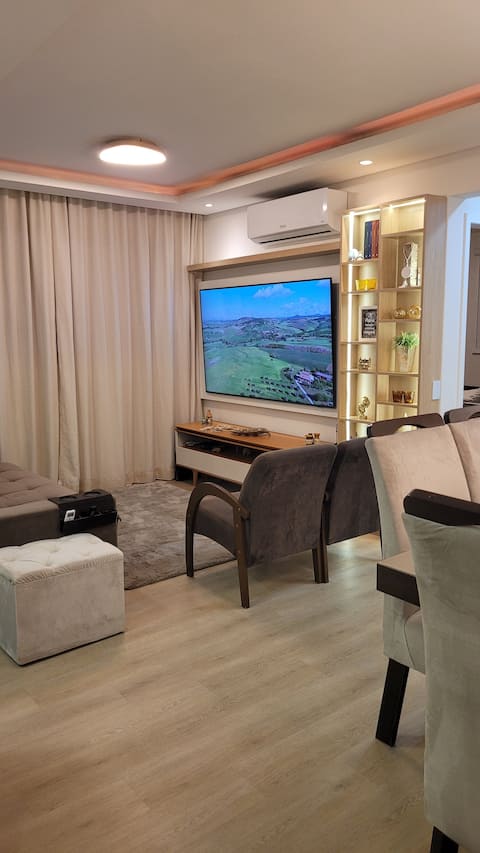 Top Airbnb: Apartment in downtown Floripa! em Centro