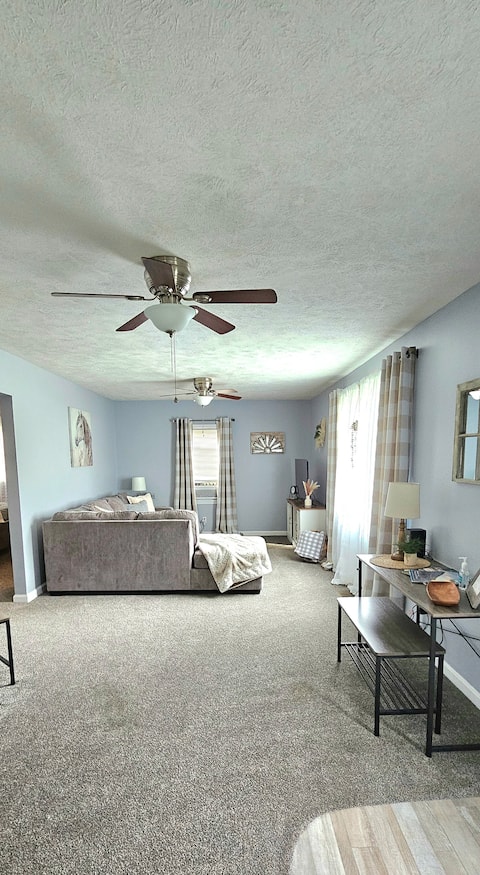 Cozy 2BR Ranch home near WEC.