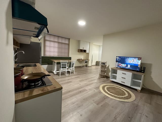 Entire home with 1 bedrooms in Guayaquil - Nueva y acogedora suite en el centro de Guayaquil