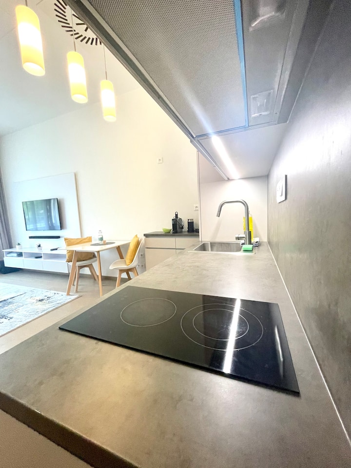 Apt, Best Location, Parking Free! - Bratislava