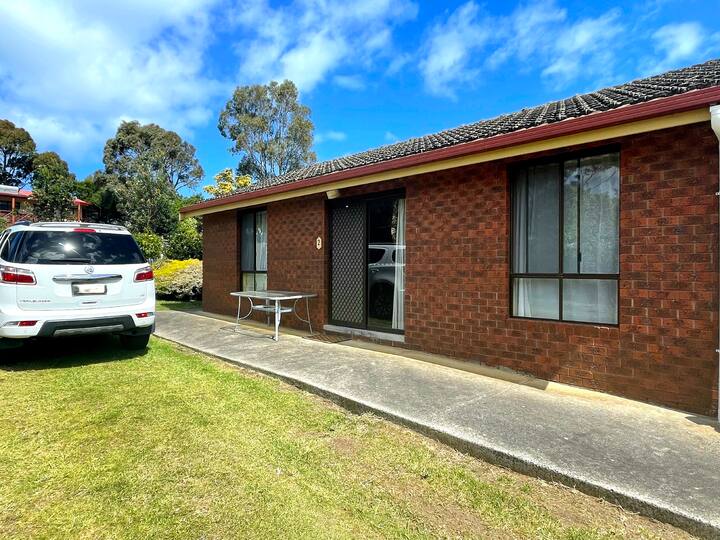 Miami Units Phillip Island Cowes Tiny houses for Rent in Cowes