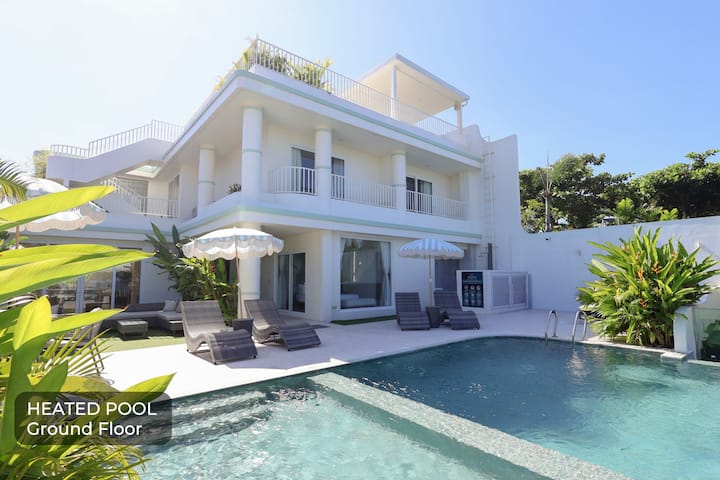 Oeste Beachfront Villa - Jacuzzi Heated Pool