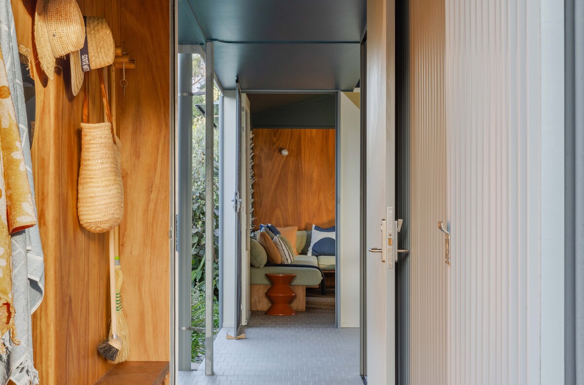 Top Airbnb: Greybox Beach House in South West Rocks