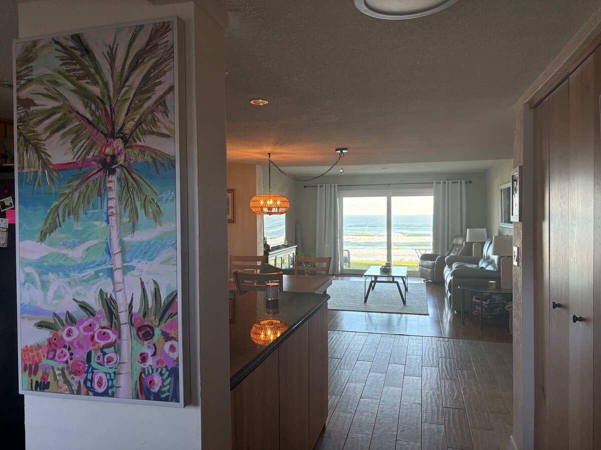 Successful Airbnb property: Spacious 2 bdrm/2 bath Oceanfront Condo in Daytona Beach Shores