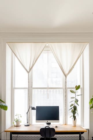 Elegant Mayfair Residence | Stylish & Spacious 2BR gallery image 4