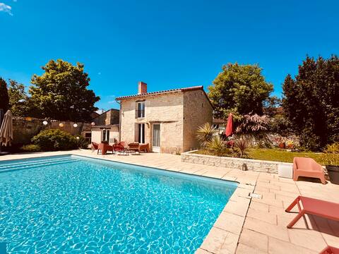 Cozy stone cottage with pool