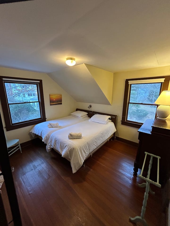 საძინებელი 4