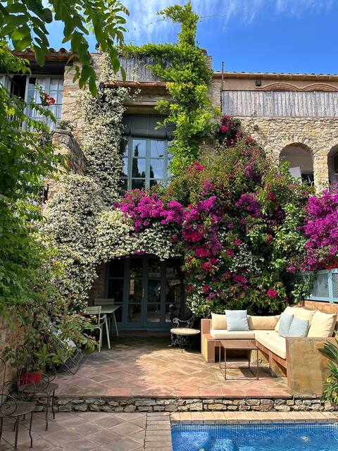 Charming house in Peratallada