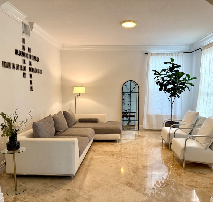 Miami Getaway Heated Pool Villa | Mini Golf | Bbq - Cutler Bay, FL