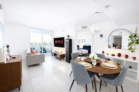 Top performing Airbnb: 2BR + Near Calle Ocho | Cozy Havana Apartment in Government Center