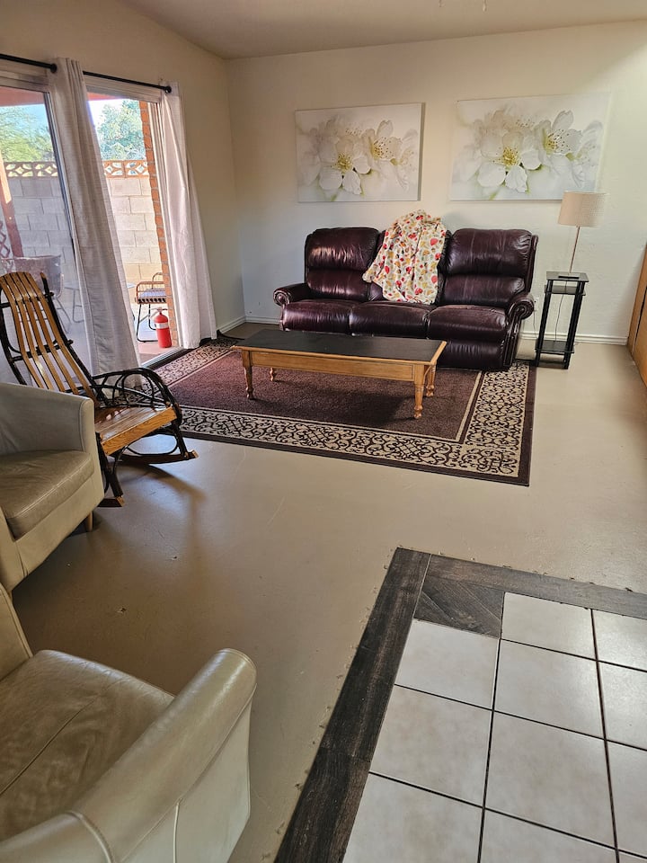 1,200 Sq. Ft. Private Guest House - Oro Valley, AZ