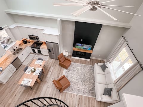 The Lakeside Cottage