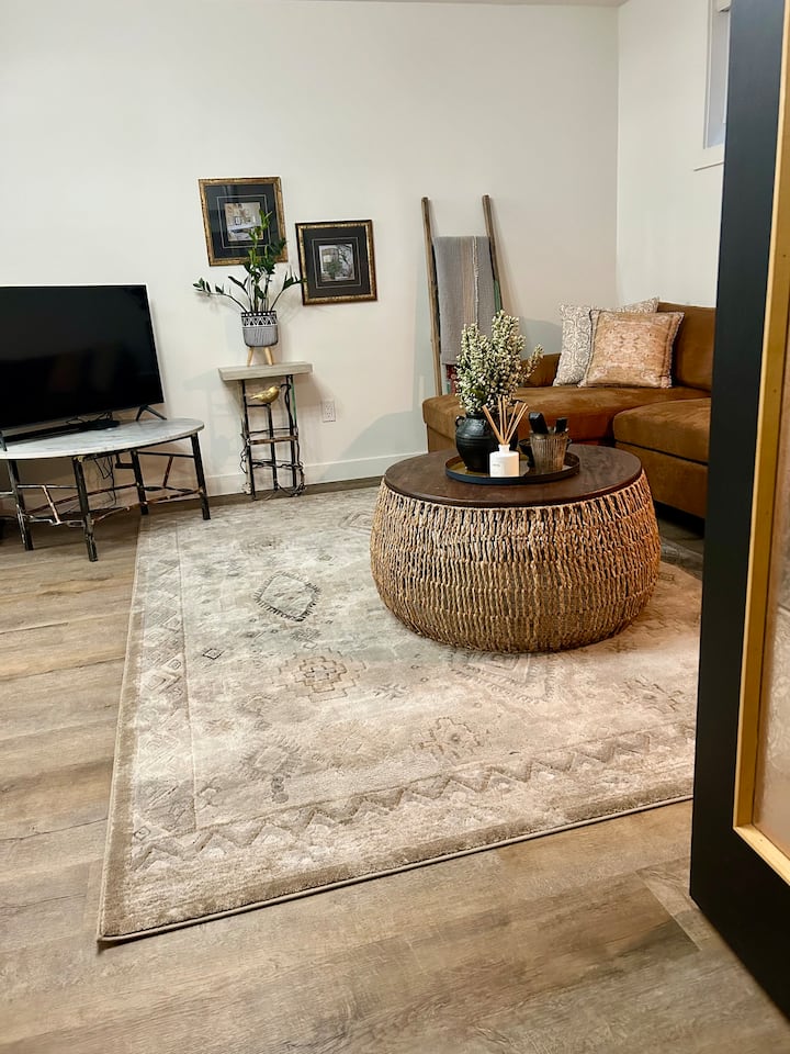 Влез во апартманот