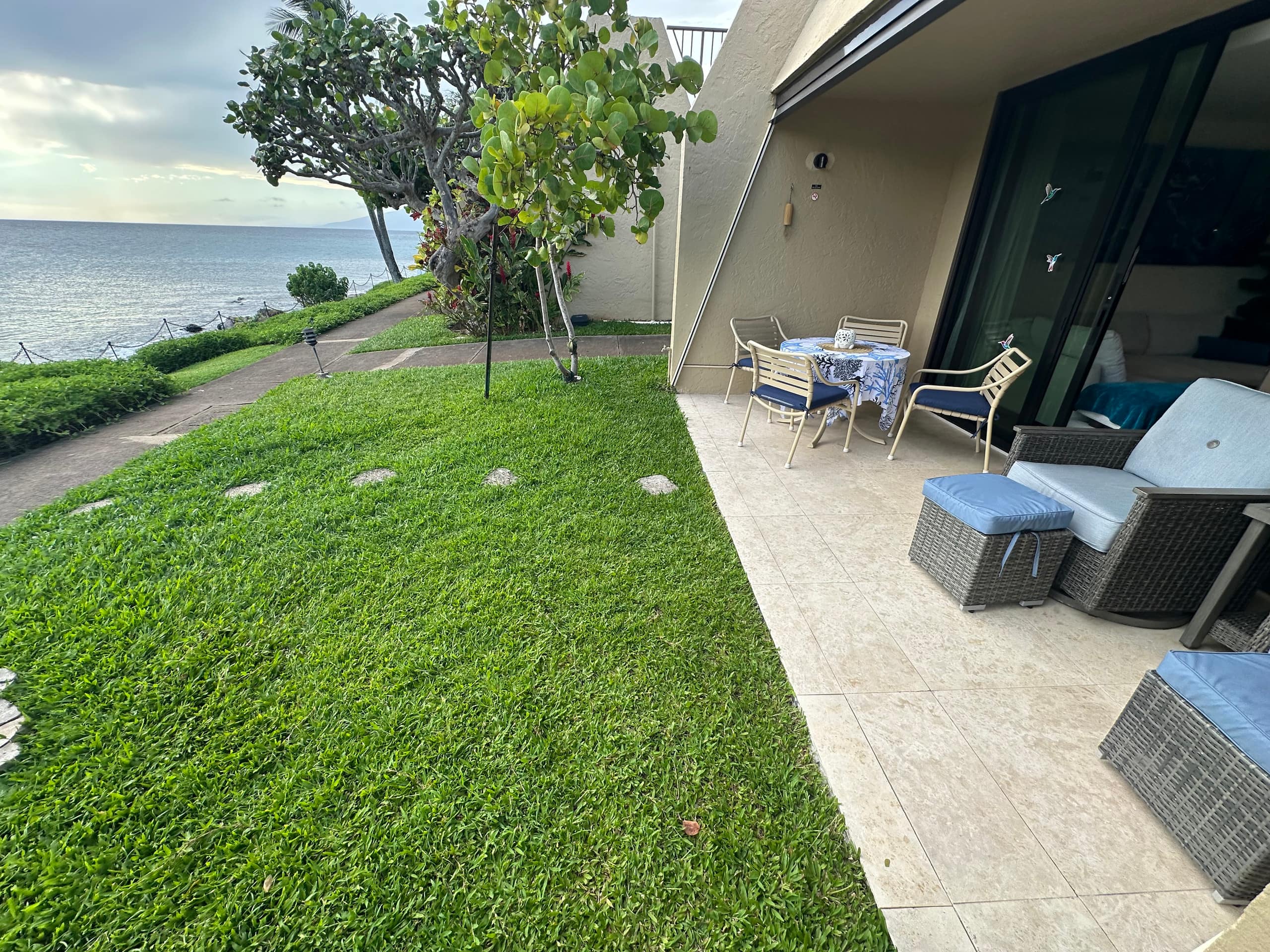 Condo in Lahaina · ★4.87 · 1 bedroom · 1 bed · 1 bath - Image 44