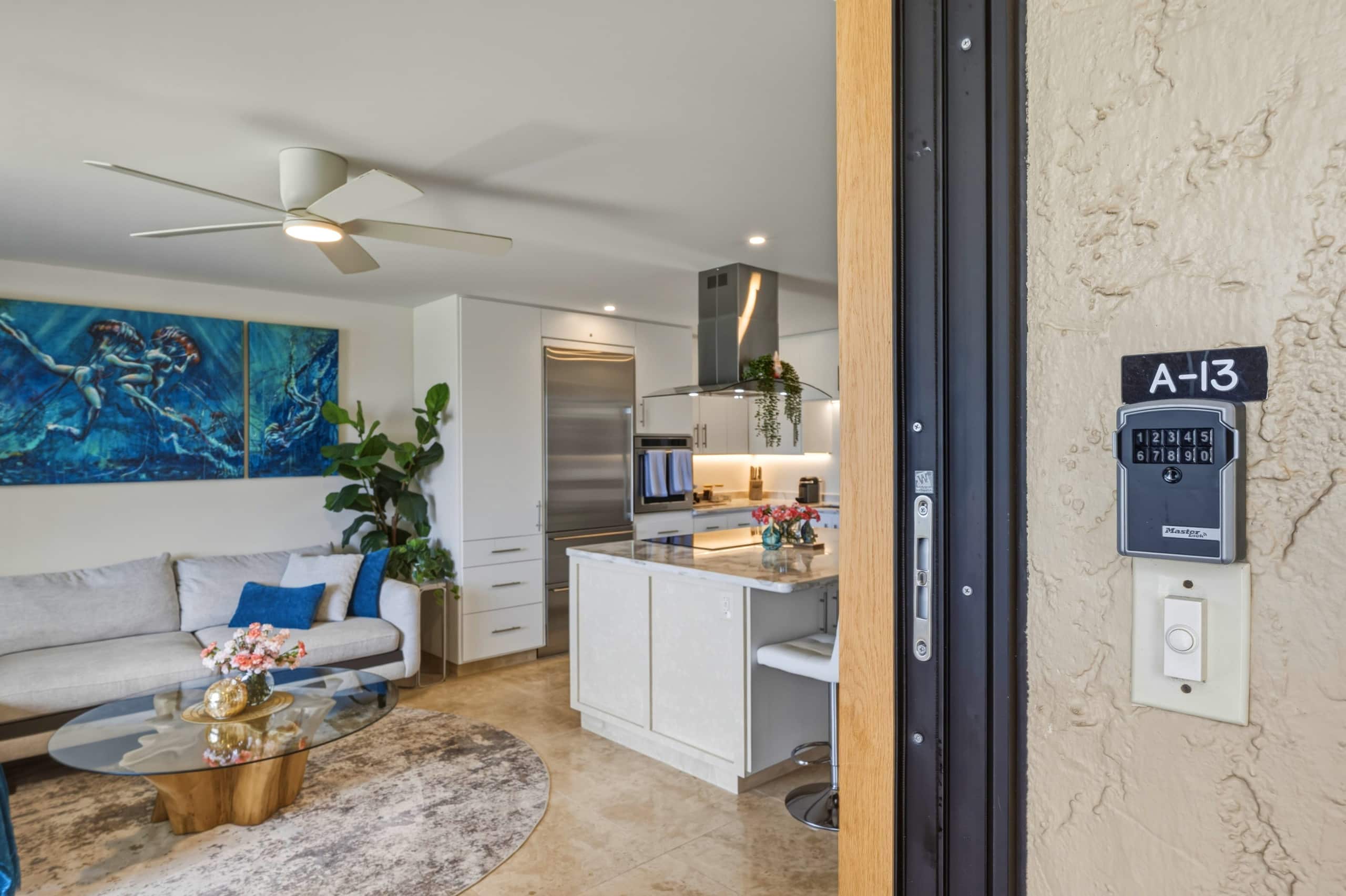 Condo in Lahaina · ★4.87 · 1 bedroom · 1 bed · 1 bath - Image 8