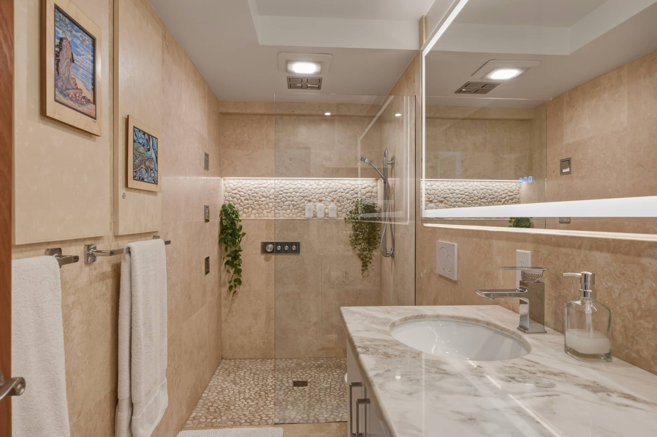 Condo in Lahaina · ★4.87 · 1 bedroom · 1 bed · 1 bath - Image 35