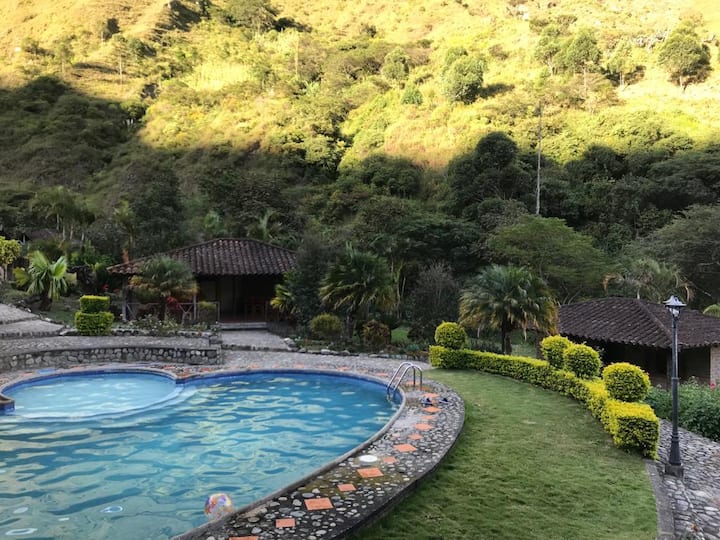 Enjoy Cabins in Vilcabamba- WIFI- Parqueo