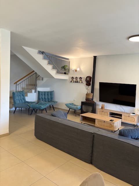 Ray accommodation unit