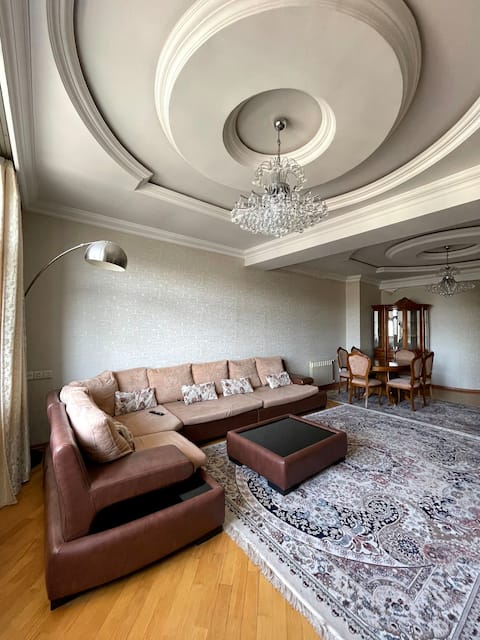 Orkhan's apartment