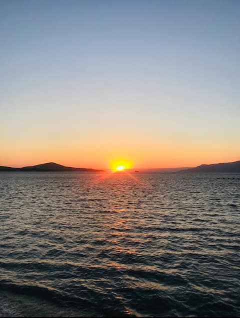 Cozy Water Front Home at Narlı