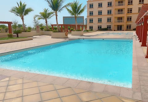 Cake Star Apartment overlooking the Marina