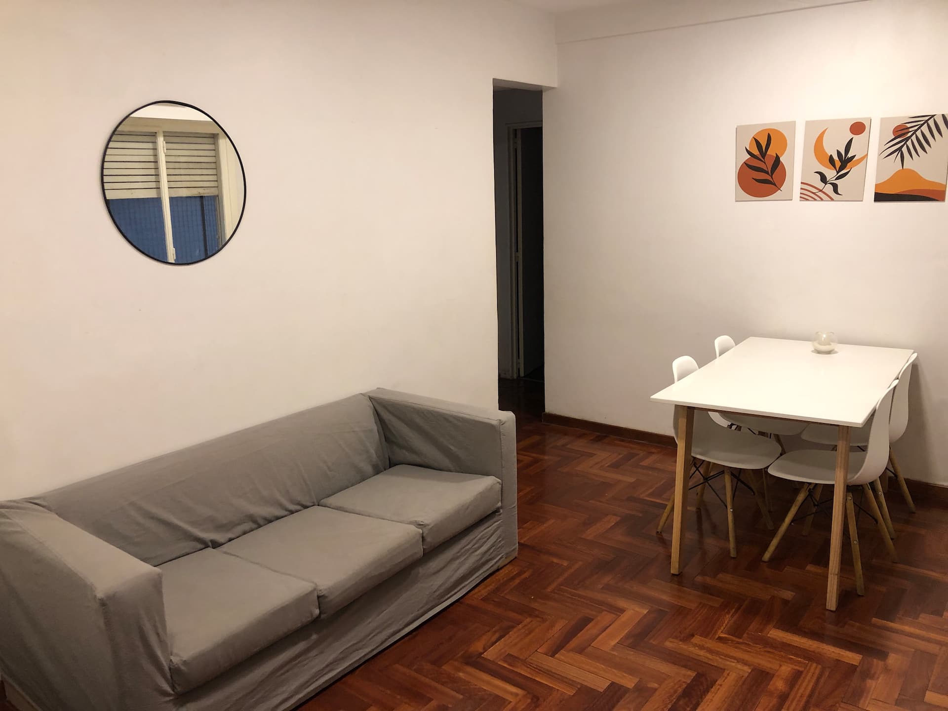 3-room apartment, exceptional location on the street