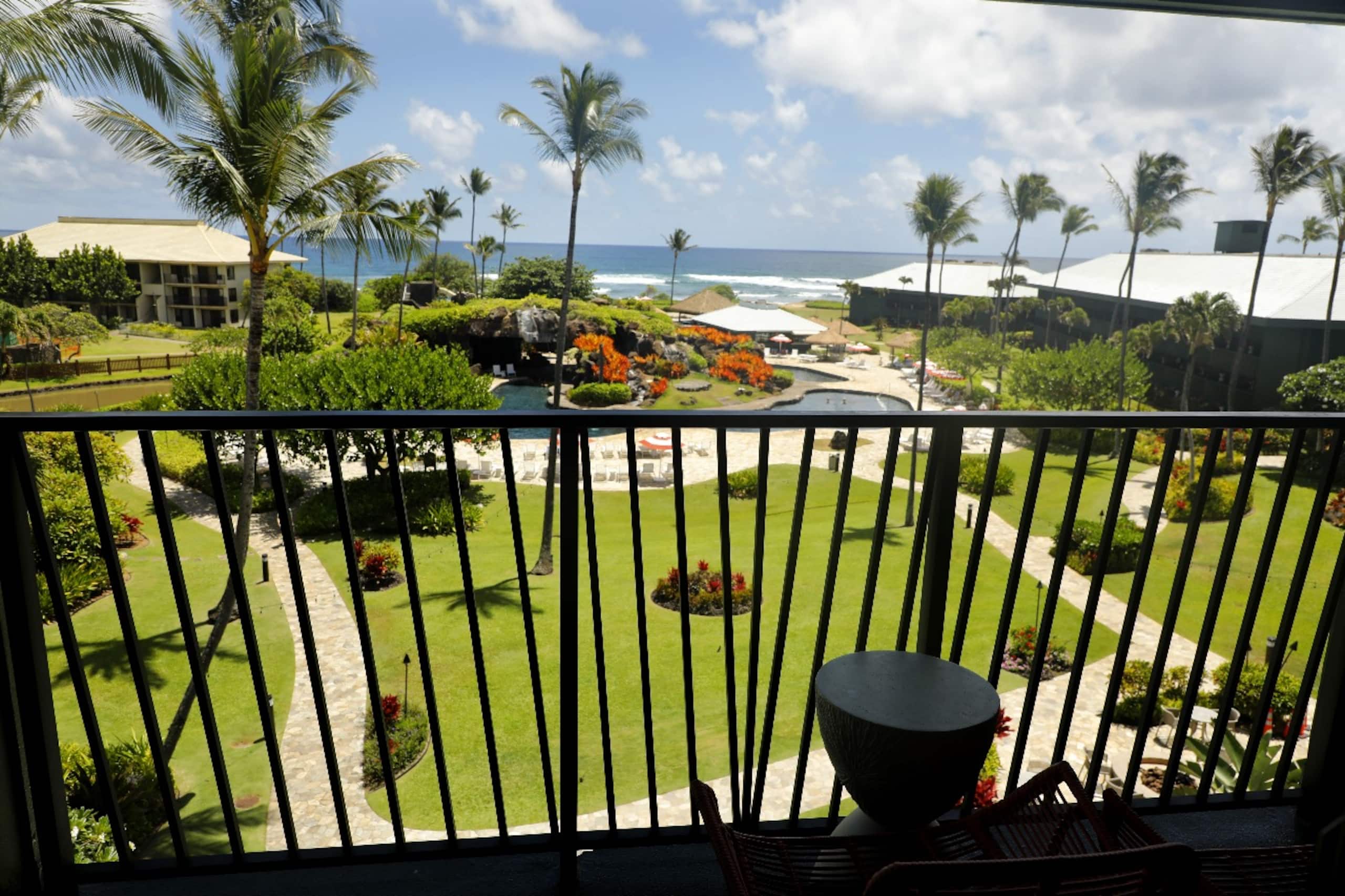 Resort in Lihue · ★4.85 · 1 bedroom · 2 beds · 1 private bath - Image 14
