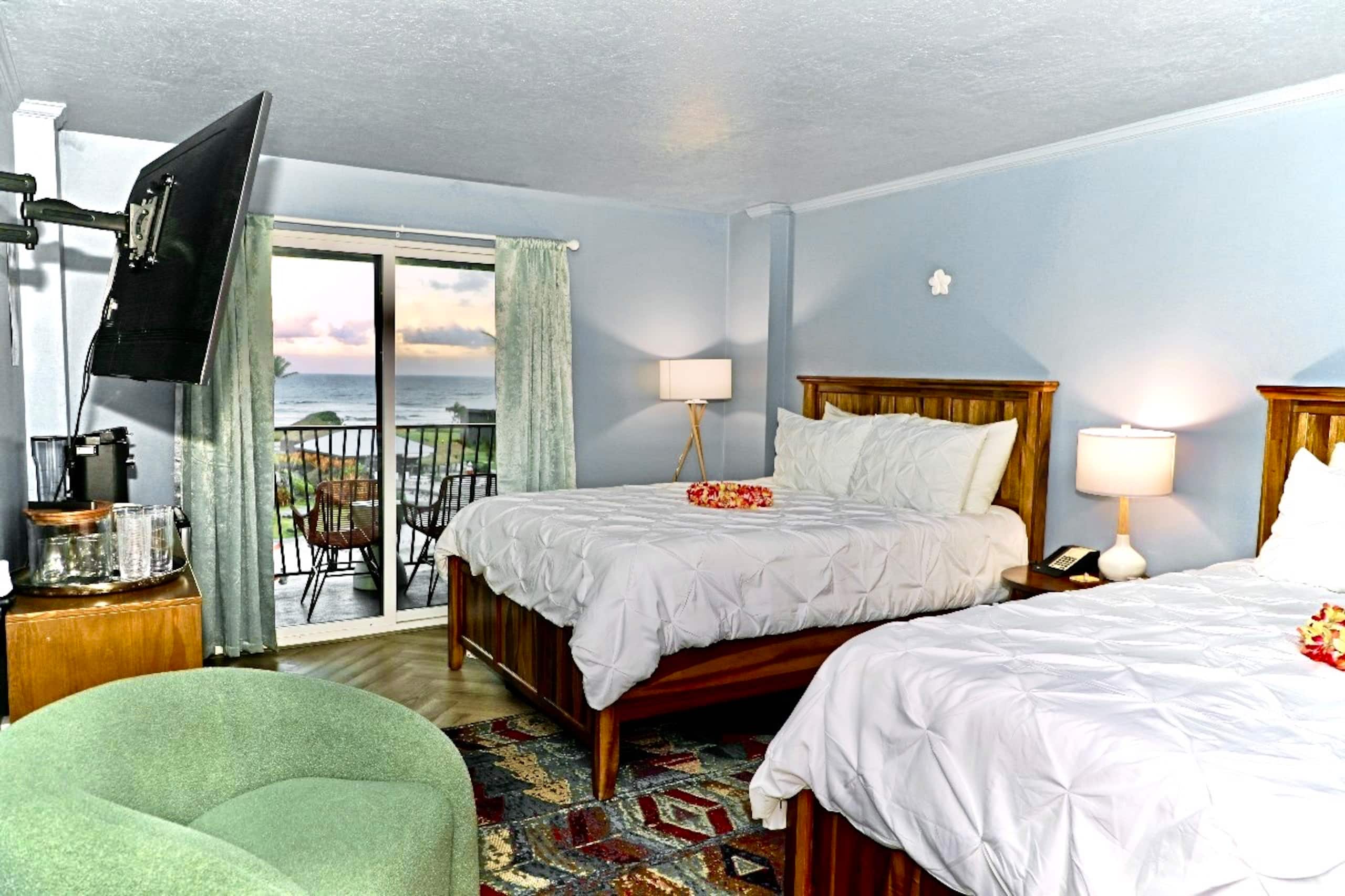 Resort in Lihue · ★4.85 · 1 bedroom · 2 beds · 1 private bath - Image 9