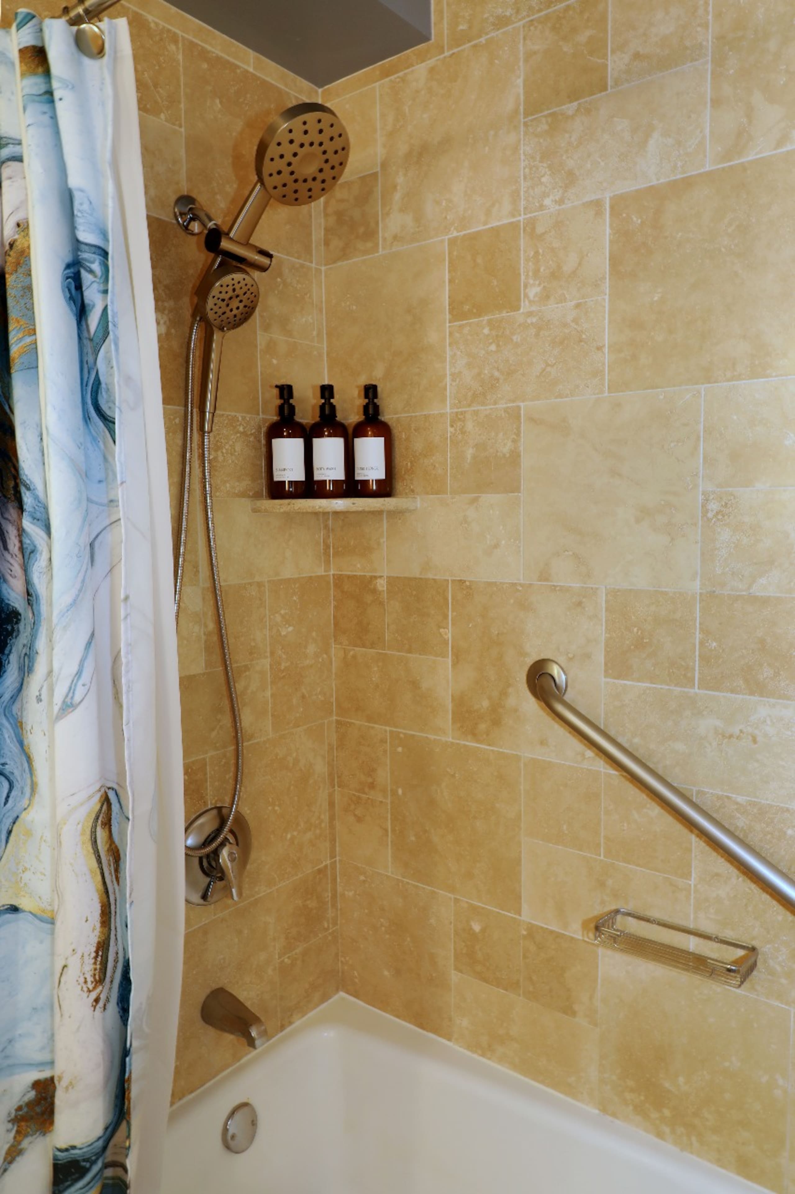 Resort in Lihue · ★4.85 · 1 bedroom · 2 beds · 1 private bath - Image 11