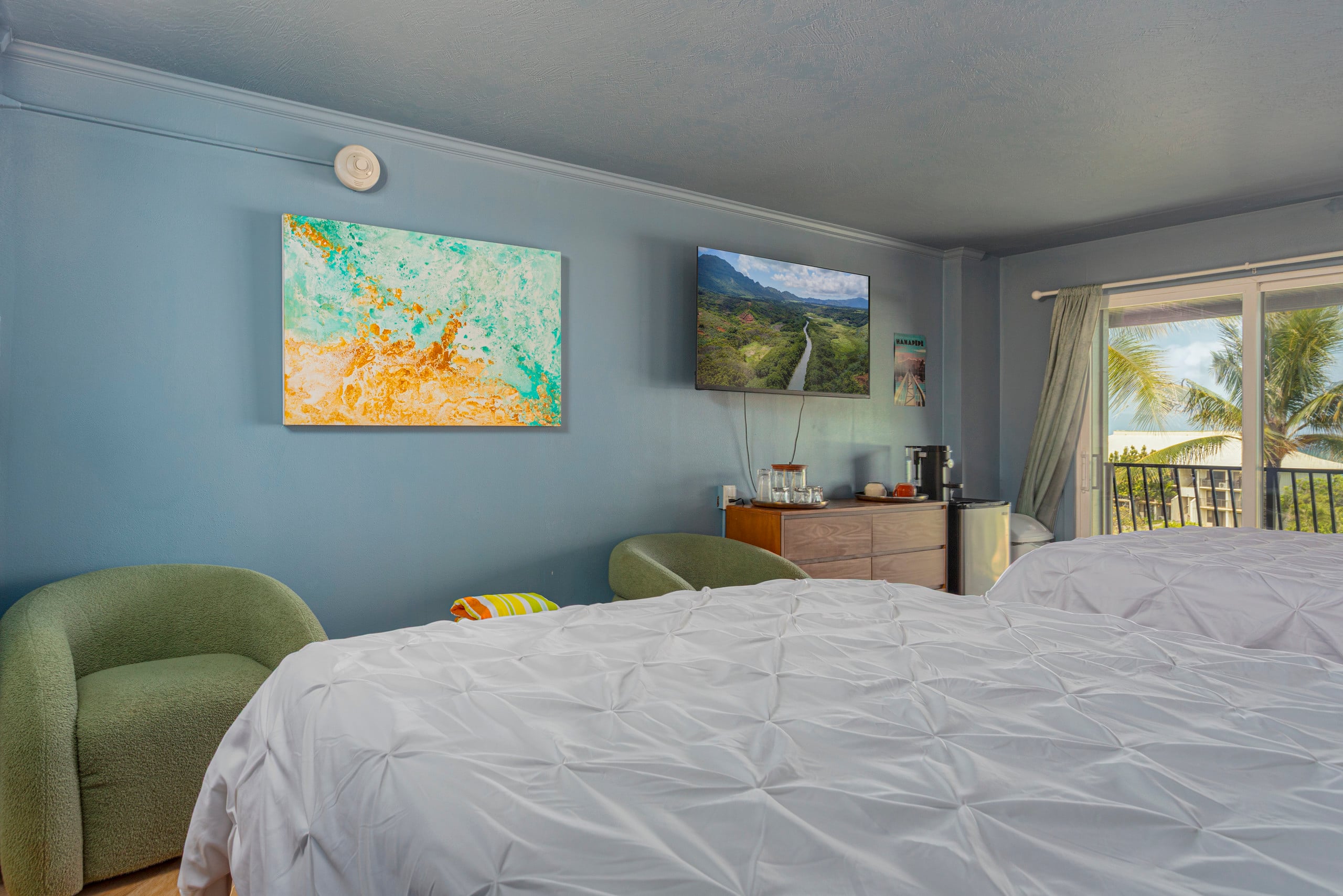 Resort in Lihue · ★4.85 · 1 bedroom · 2 beds · 1 private bath - Image 4