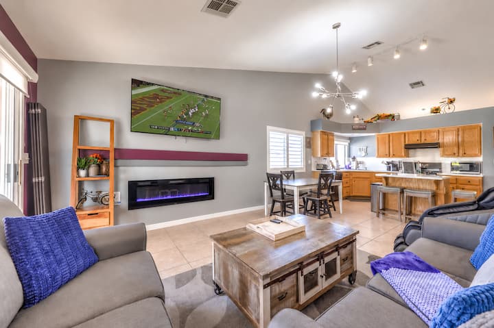 Arcade, Bikes, Massage Chair, Billiards, Spa, Bbq - Henderson, NV